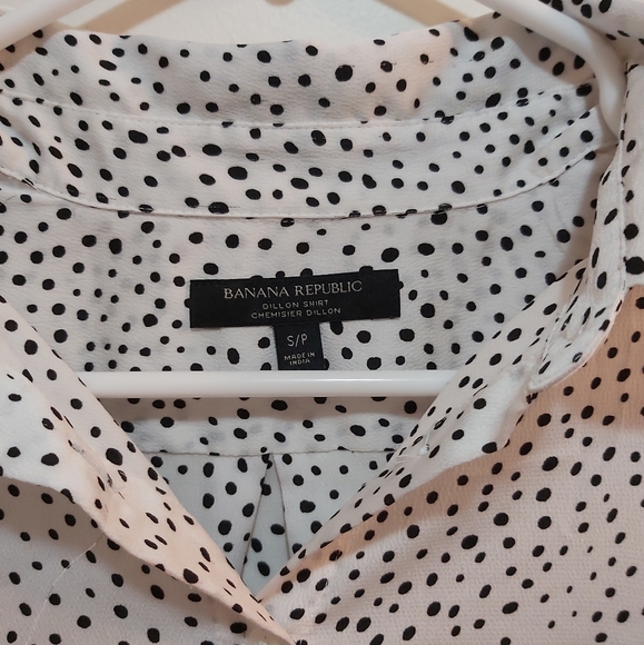 Banana Republic Button Down Longsleeve Blouse Size Small (S) - Picture 5 of 5